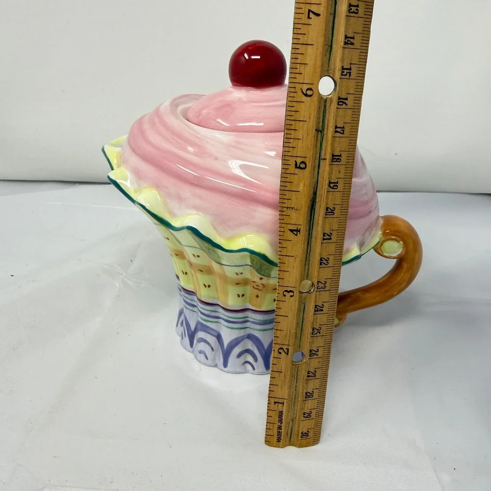 Pfaltzgraff Cupcake Cafe Ceramic Teapot Pink Frosting Cherry Lid Multicolor 6.5